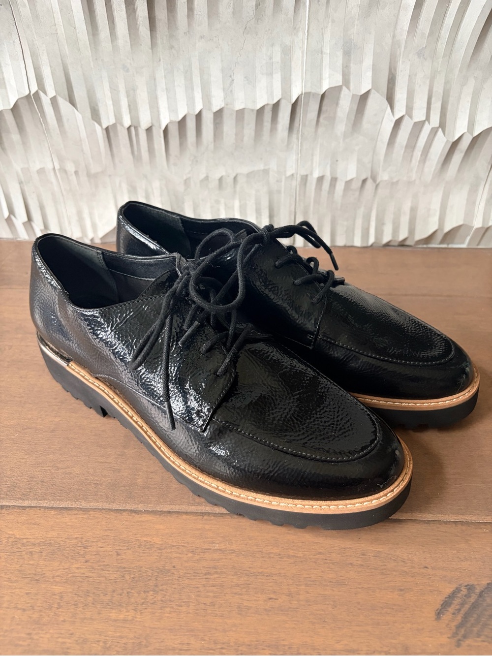 Franco Sarto Black Patent Lace-Up Loafers never worn - sz 8